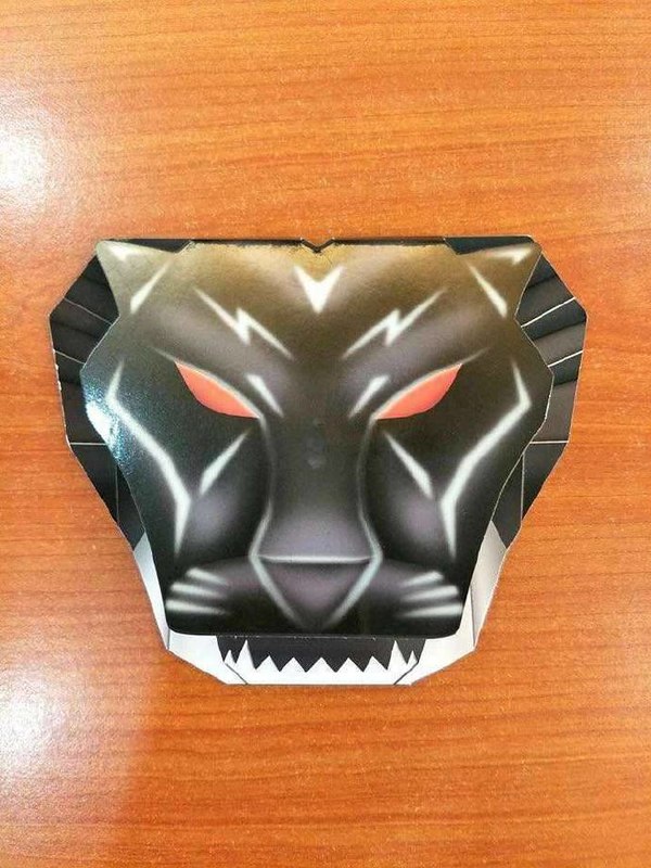 MP 34S Shadow Panther   Package Images Plus Hasbro Asia Exclusive Coin Revealed  (3 of 6)